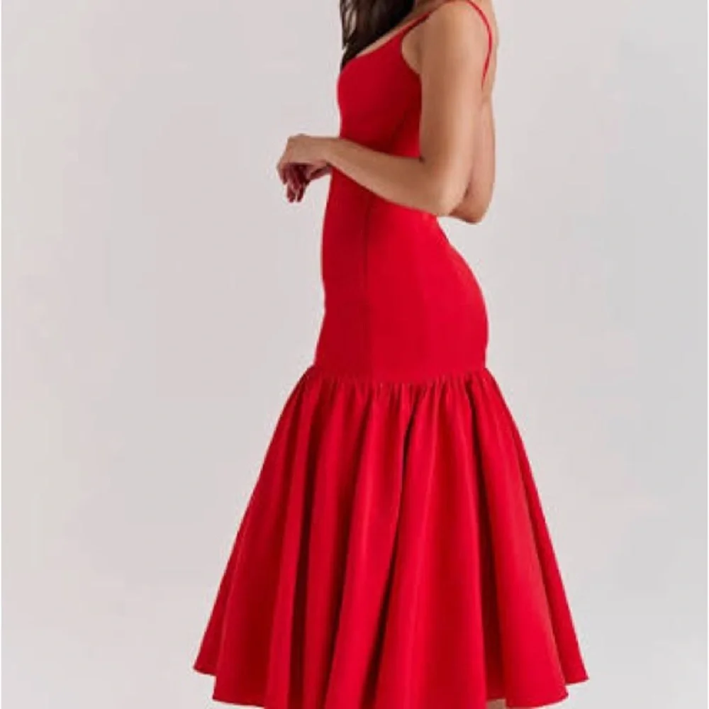 House of CB Red Scoop-Neck Midi Dress drop waist xs amore scarlet - Picture 5 of 15